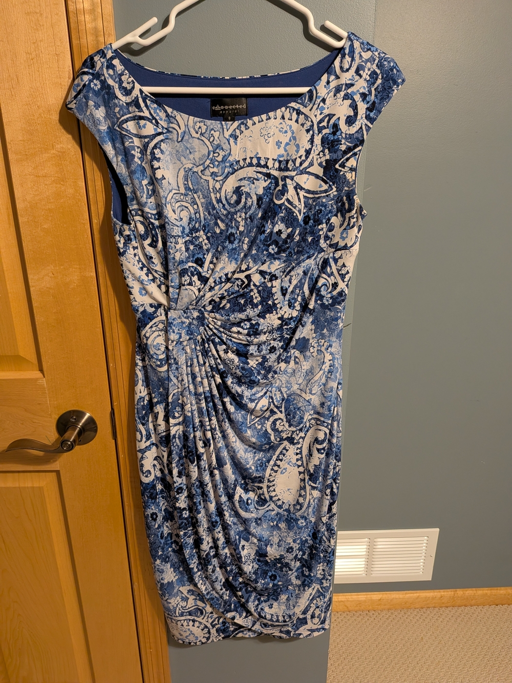 Connected apparel Blue and White Paisley Ruched Midi Dress